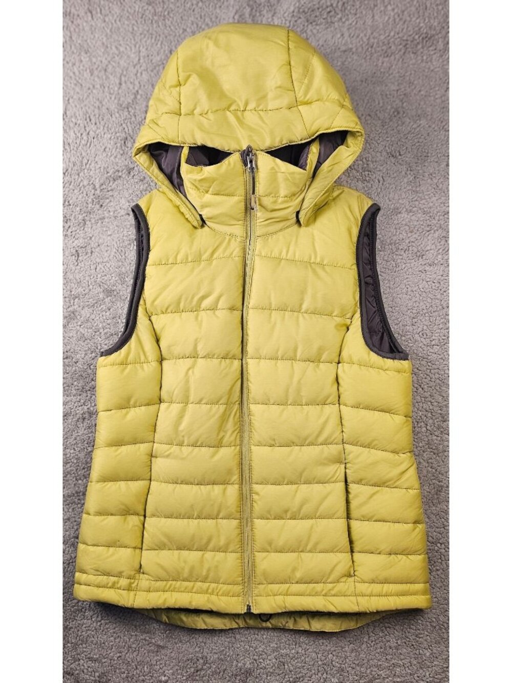 Tangerine Womens Yellow Puffer Vest With Hood Size M Lightweight & Warm Full Zip